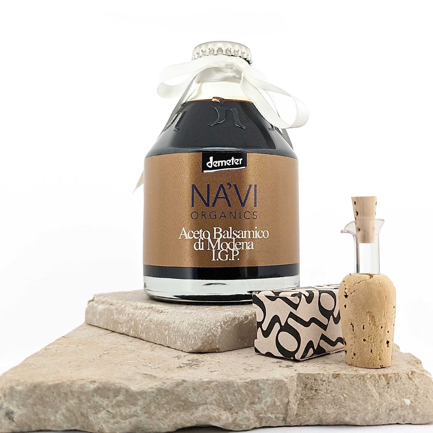 Gold Label Balsamic Vinegar of Modena - Organic and Biodynamic Certified - 250ml - Na'vi Organics